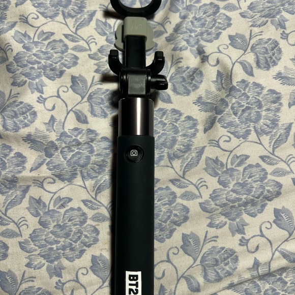 BTS Selfie Stick - Picture 2 of 3